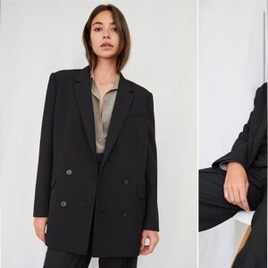 NWOT Aritzia Babaton Watson Blazer sz Small